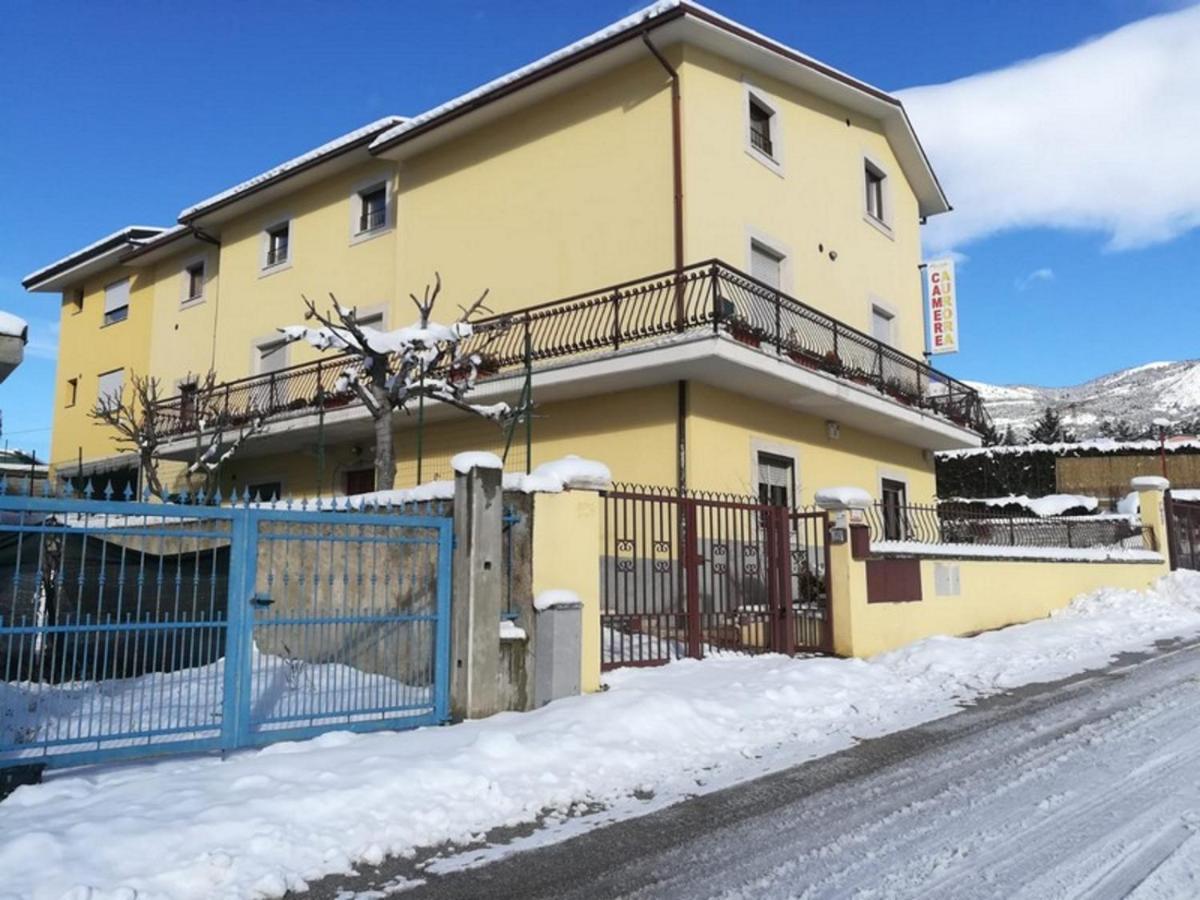 Appartamenti turistici - Aurora Poggio Picenze Esterno foto