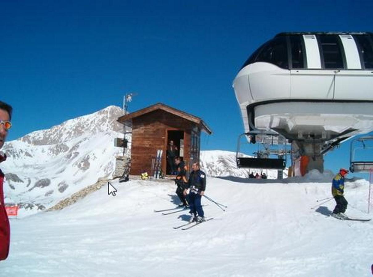 Appartamenti turistici - Aurora Poggio Picenze Esterno foto
